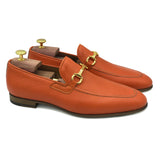 Nizza I Mocassini da uomo in pelle martellata arancione con morsetto scarpe artigianali di Virgilio 01
