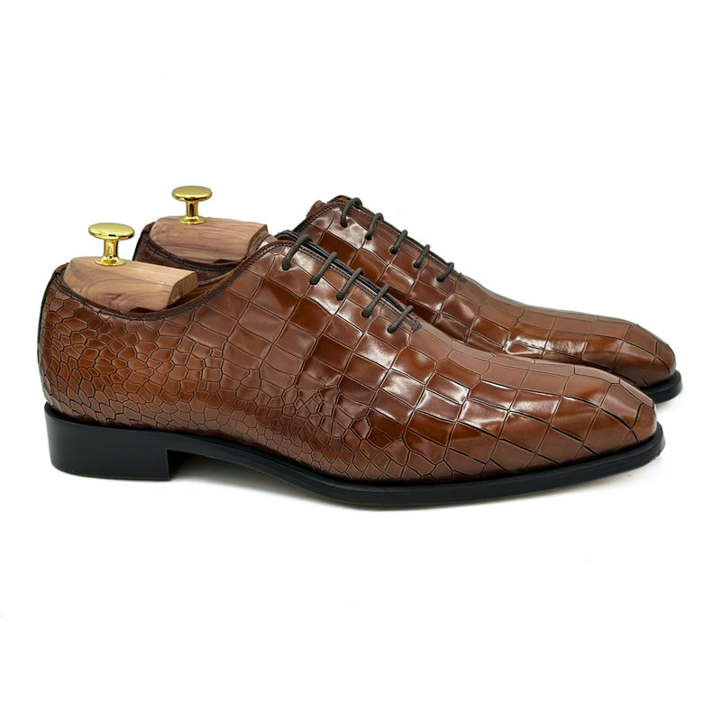 Wilfred III Wholecut in pelle marrone coccodrillo scarpe oxford di Virgilio shoes 01