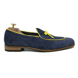 Belgian loafers in pelle scamosciata blu e fiocco giallo di virgilio 02